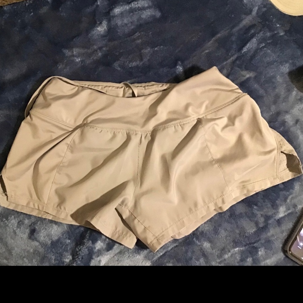 Women’s xs Nike shorts